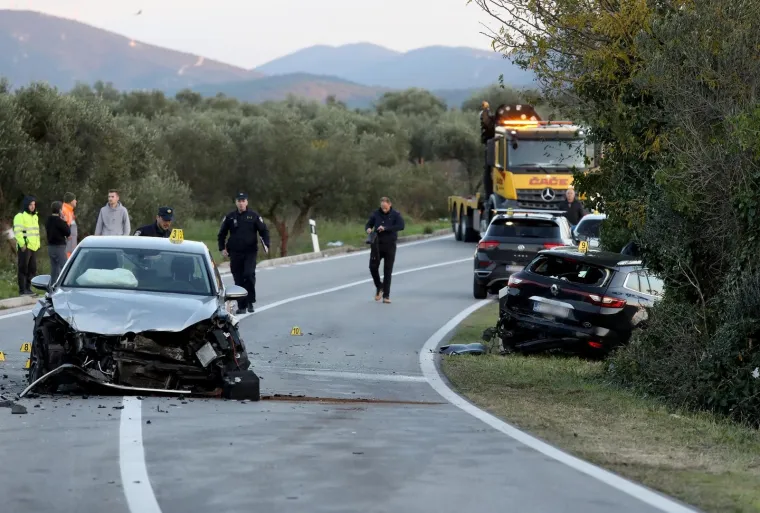 Šest vozila sudjelovalo u sudaru kod Vrpolja, pogledajte nevjerojatne prizore