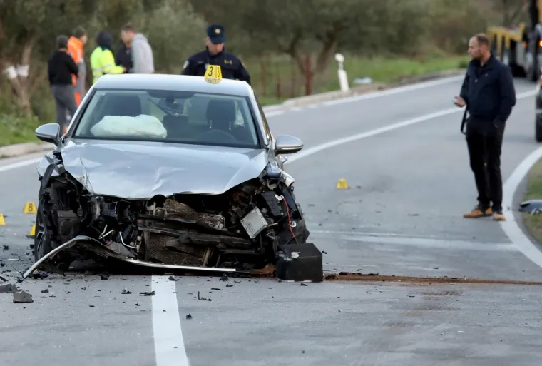 Šest vozila sudjelovalo u sudaru kod Vrpolja, pogledajte nevjerojatne prizore