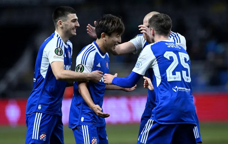 Dinamo je slavio u dalekom Kazahstanu, a jedan navijač domaćih imao je posebnu poruku za igrača Plavih