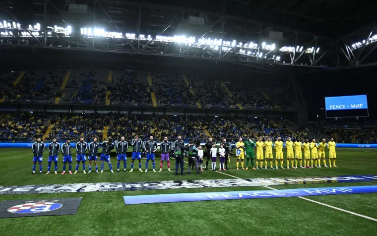 Dinamo je slavio u dalekom Kazahstanu, a jedan navijač domaćih imao je posebnu poruku za igrača Plavih