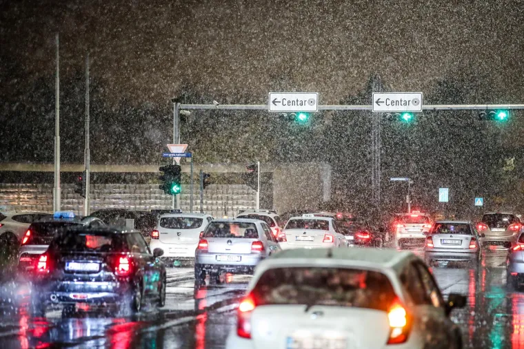 Snijeg zabijelio Zagreb i uljep&scaron;ao čarobno otvaranje Adventa: Pogledajte prekrasne prizore