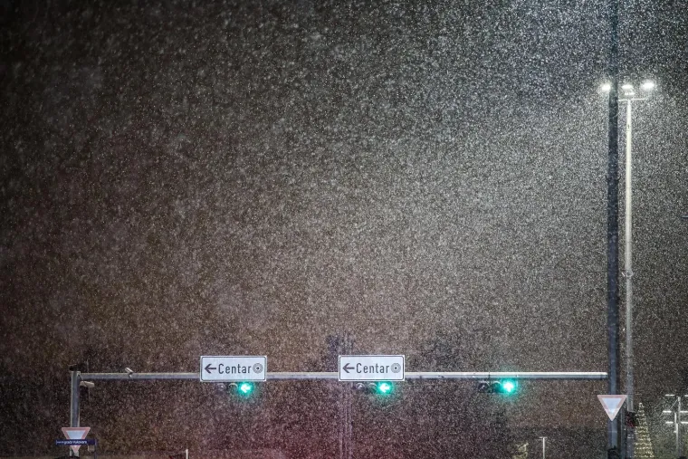 Snijeg zabijelio Zagreb i uljep&scaron;ao čarobno otvaranje Adventa: Pogledajte prekrasne prizore