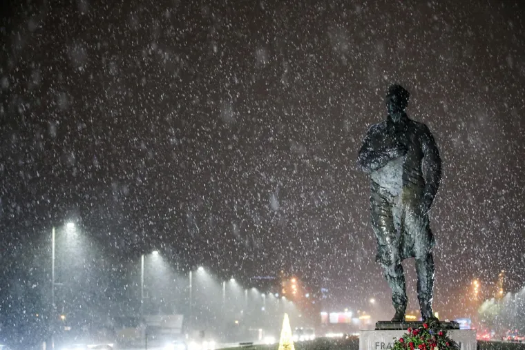 Snijeg zabijelio Zagreb i uljep&scaron;ao čarobno otvaranje Adventa: Pogledajte prekrasne prizore