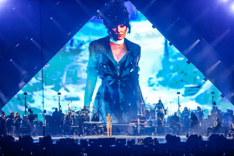 Aleksandra Prijović priredila totalni spektakl u zagrebačkoj Areni! Noć je bila posebna po jedinstvenim gostima: 'Oči su im bile pune suza'