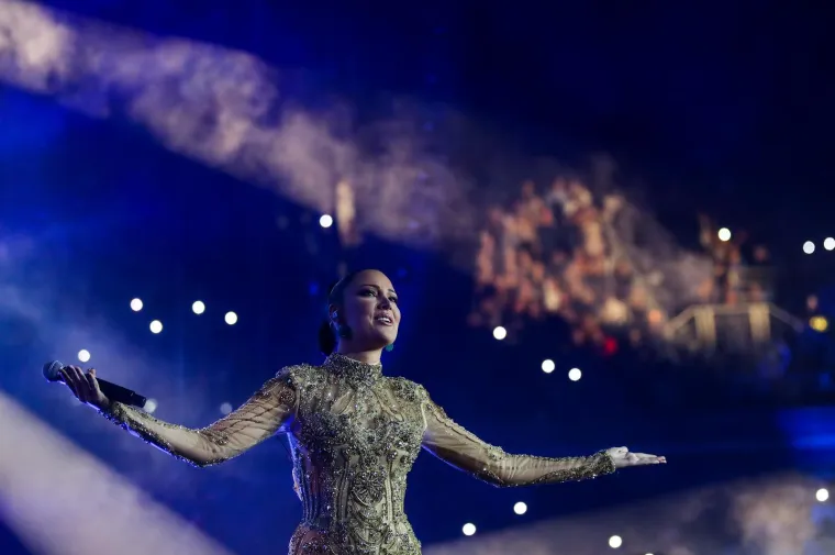 Aleksandra Prijović priredila totalni spektakl u zagrebačkoj Areni! Noć je bila posebna po jedinstvenim gostima: 'Oči su im bile pune suza'