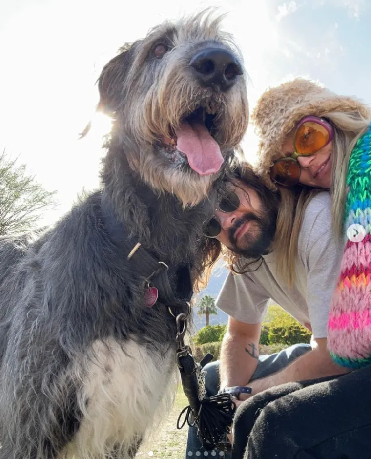 Heidi Klum i Tom Kaulitz doveli su svojeg voljenog udomljenog psa veterinaru, izgledao je kao da je u lo&scaron;em stanju