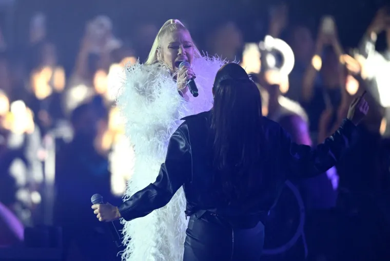 Spektakl koji su svi čekali! Lepa Brena i Jelena Rozga s Prijovićkom zapjevale veliki hit 'Hajde da se volimo'