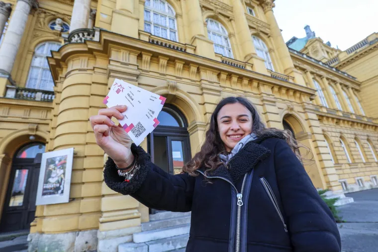 'Nikli' su Orašari ispred zagrebačkog HNK: Pogledajte zašto su posljednjih godina neizostavni ukrasi Božića