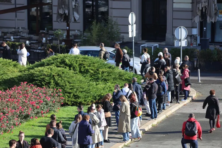 'Nikli' su Orašari ispred zagrebačkog HNK: Pogledajte zašto su posljednjih godina neizostavni ukrasi Božića