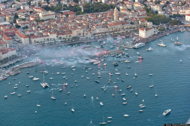 Veličanstven ispraćaj legende: Prisjetite se kako se Split oprostio od voljenog Olivera