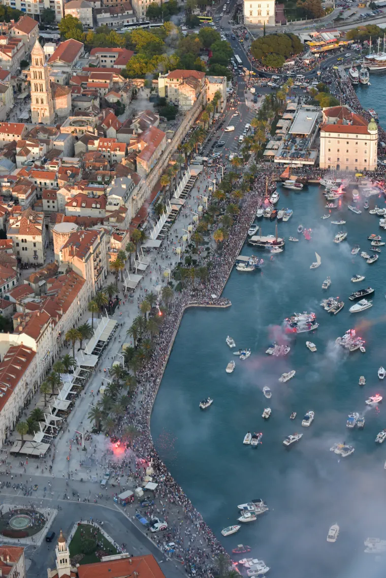 Veličanstven ispraćaj legende: Prisjetite se kako se Split oprostio od voljenog Olivera