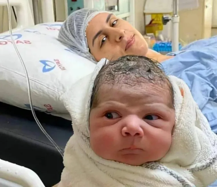 Tek su stigle na svijet, a već izgledaju kao da su vidjele i prošle sve, kao da ih je život umorio