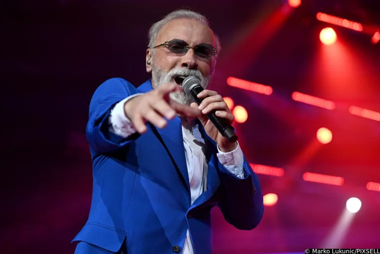 Cijela Arena podivljala je kad se pojavila Ivana Banfić, skoro je i Dino Merlin ostao bez teksta: Legenda je blistala