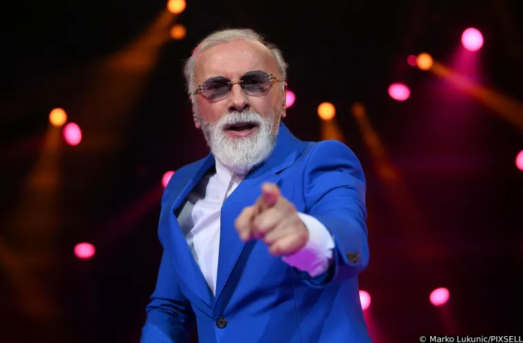 Cijela Arena podivljala je kad se pojavila Ivana Banfić, skoro je i Dino Merlin ostao bez teksta: Legenda je blistala