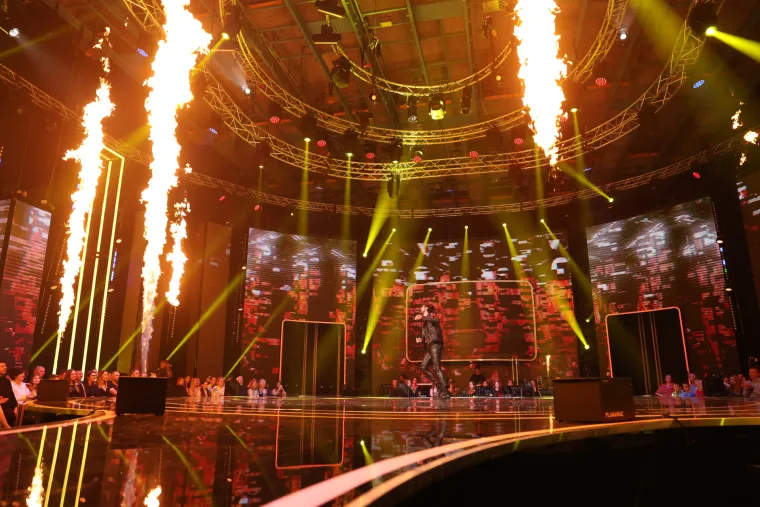 Finalisti Superstara pr&scaron;tali talentom i emocijama, a žiri elegancijom: Severina kao diva iz bajke, a Nika Turković pr&scaron;ti seksepilom