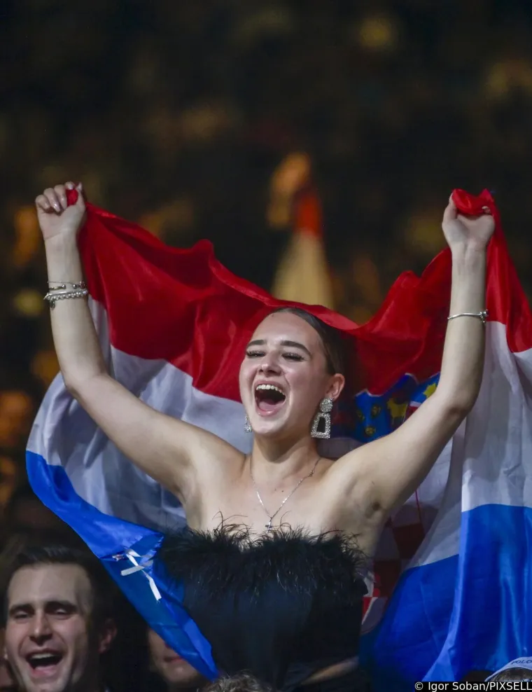 Nigdje nema takve dijaspore: Prelijepe Hrvatice jedva dočekale 'Hrvatsku noć u Frankfurtu', emocije preplavile dvoranu