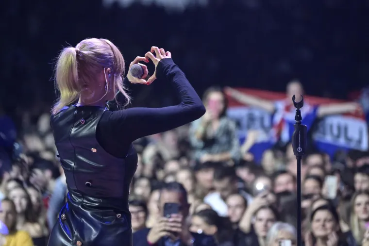 Nigdje nema takve dijaspore: Prelijepe Hrvatice jedva dočekale 'Hrvatsku noć u Frankfurtu', emocije preplavile dvoranu