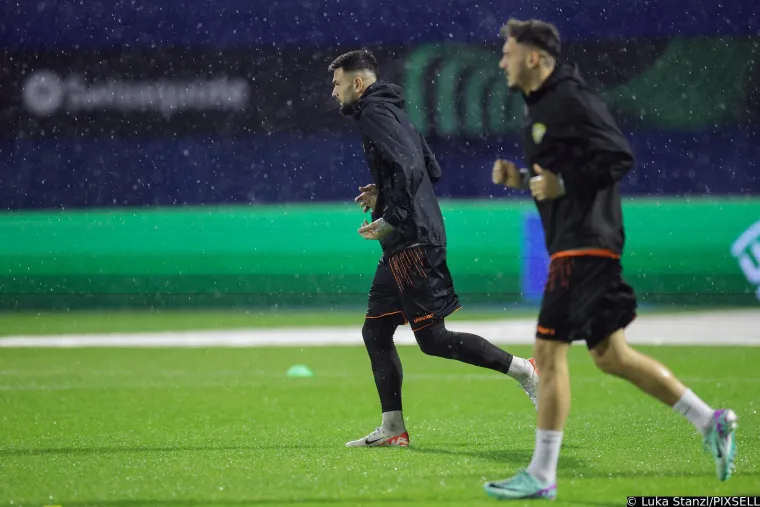 Dinamo prije ključne utakmice nije trenirao na Maksimiru, a tamo je osvanulo nešto prilično neuobičajeno