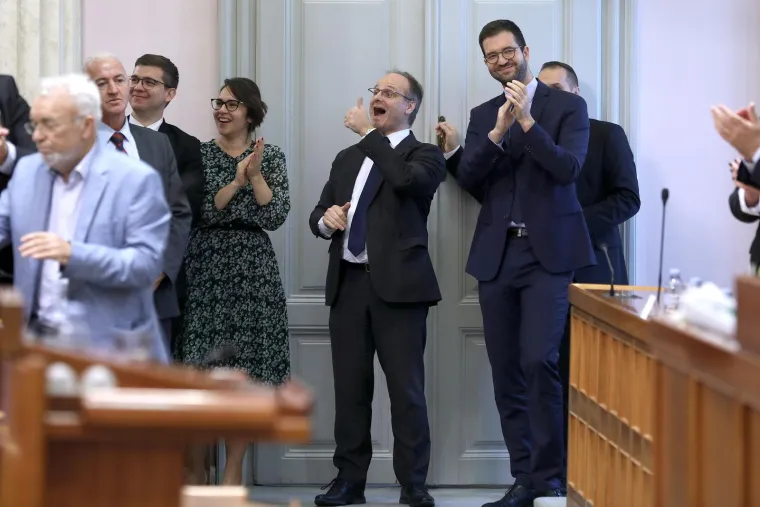 Snažno nevrijeme, poplave, sportski uspjesi, Prijovićmanija. Ovo je top 100 fotografija prema izboru fotografa