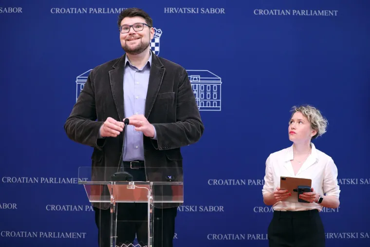 Snažno nevrijeme, poplave, sportski uspjesi, Prijovićmanija. Ovo je top 100 fotografija prema izboru fotografa