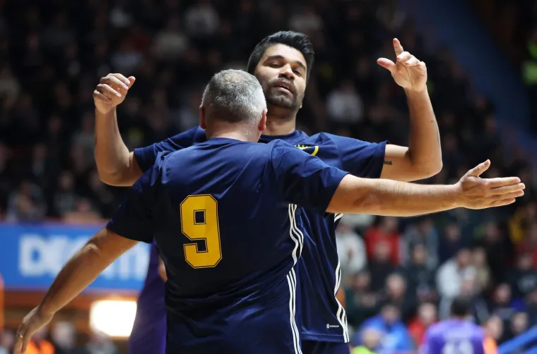 Kakva romantika u Domu sportova: HNL veterani predvođeni bivšim Vatrenim u finalu Kutije šibica