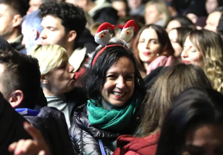 Prepuni trgovi diljem Hrvatske. Pogledajte kako se čekala Nova u Splitu, Osijeku, &Scaron;ibeniku, Puli...