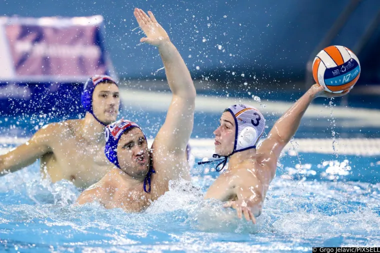 Hrvatske vaterpoliste gledao i Andrej Plenković, evo u čijem je dru&scaron;tvu bio i kako je proživljavao dramu