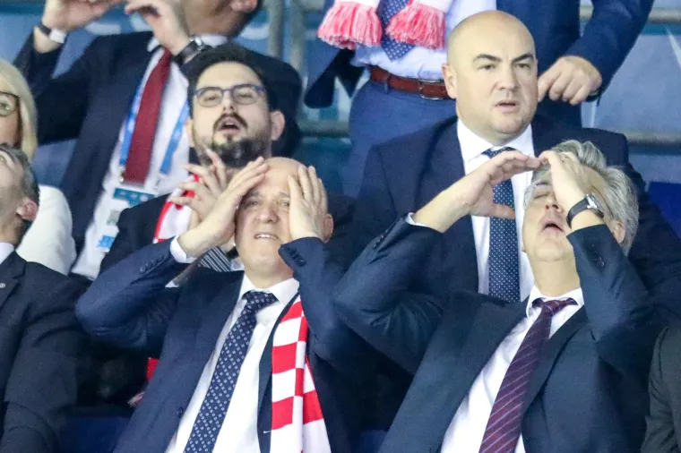 Hrvatske vaterpoliste gledao i Andrej Plenković, evo u čijem je dru&scaron;tvu bio i kako je proživljavao dramu