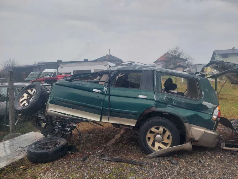 FOTO U potpunosti smrskani! Ovo je ostalo od automobila koji su sudjelovali u nesreći kod tunela Sveti Marko