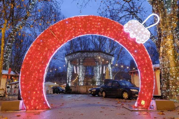 Zadnjeg dana Adventa u Zagrebu potpuno je drugačija atmosfera: Teško da ćete danas pogledati sjetnije slike