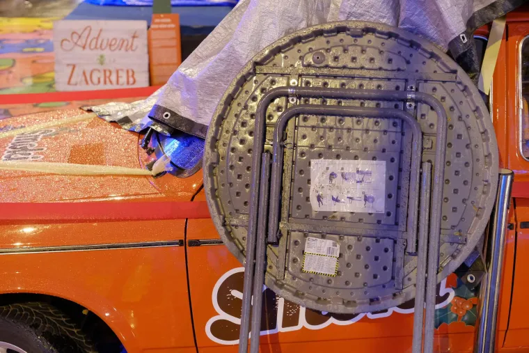 Zadnjeg dana Adventa u Zagrebu potpuno je drugačija atmosfera: Te&scaron;ko da ćete danas pogledati sjetnije slike