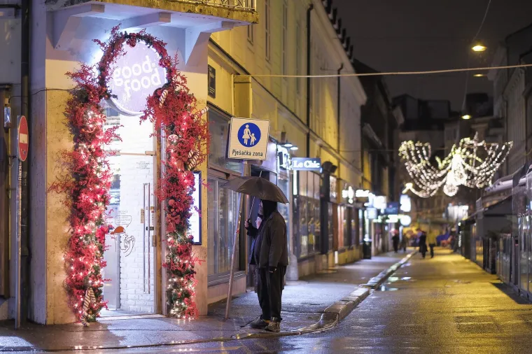 Zadnjeg dana Adventa u Zagrebu potpuno je drugačija atmosfera: Te&scaron;ko da ćete danas pogledati sjetnije slike