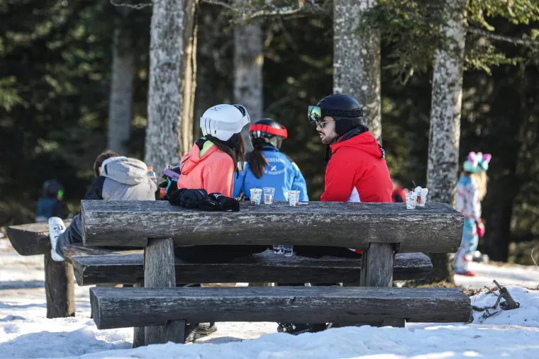 Idila na Sljemenu: Pogledajte kakva je to uživancija tamo gore dok nam 'Zeus ubija zimu'