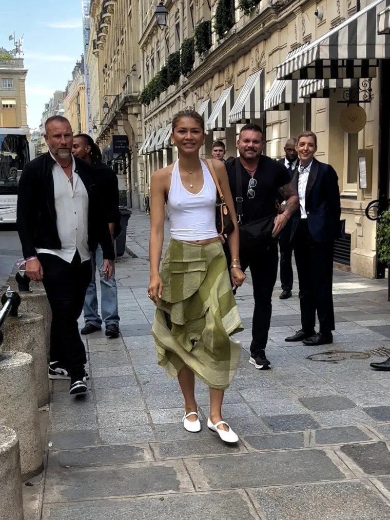 Lijepa Zendaya očarala obožavatelje u Parizu: Osim glumom, oduševljava nepogrešivim stilom