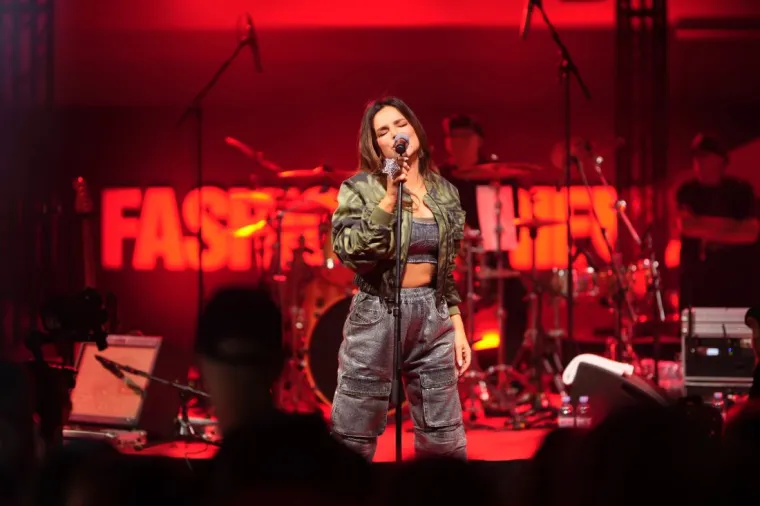 FASHION&FRINEDS PRIPREMIO MAGIČNU NOĆ ZA PAMĆENJE