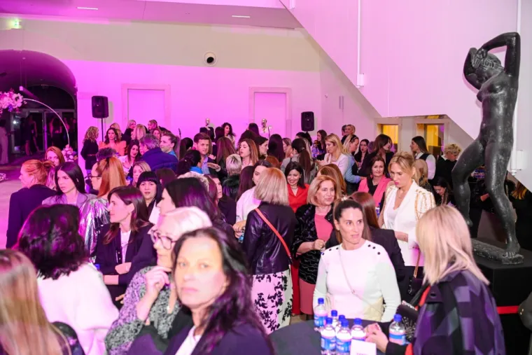 Zadarska Providurova palača na jednu večer zasjala u znaku mode i međusobnog pomaganja