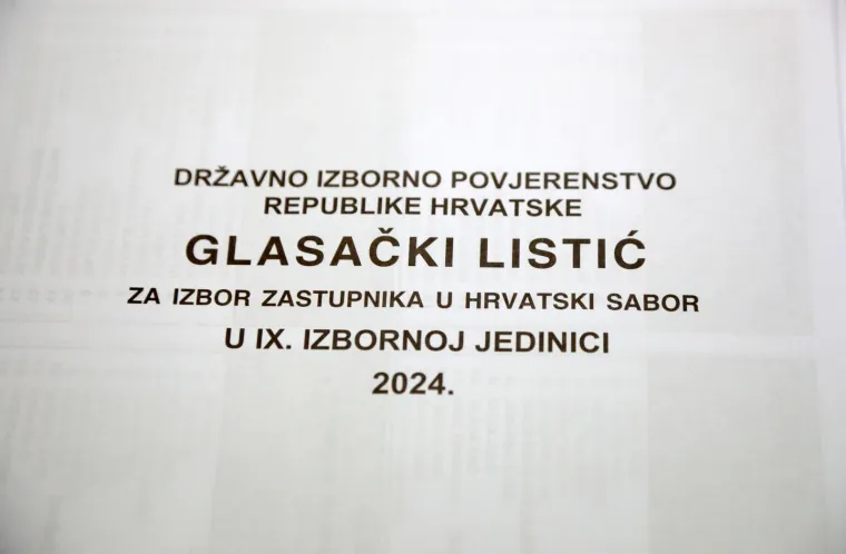 Građani izlaze na birali&scaron;ta diljem Hrvatske. Poranili i političari