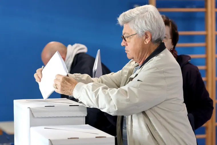 Građani izlaze na birali&scaron;ta diljem Hrvatske. Poranili i političari