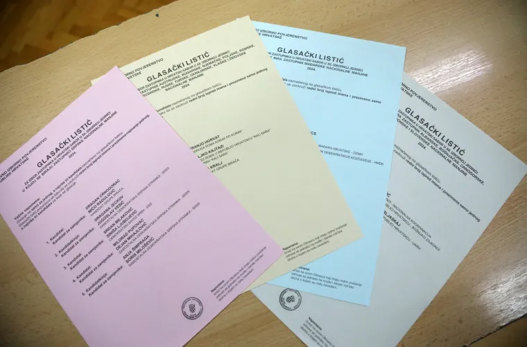 Građani izlaze na birali&scaron;ta diljem Hrvatske. Poranili i političari