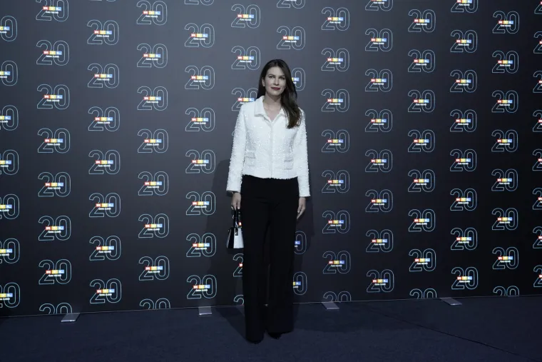 Ornela Vi&scaron;tica