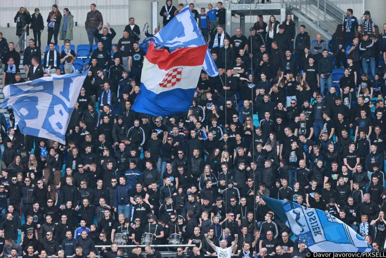 Pogledajte kakav su kaos na tribinama u subotu pripremili Kohorta&scaron;i i Torcida&scaron;i