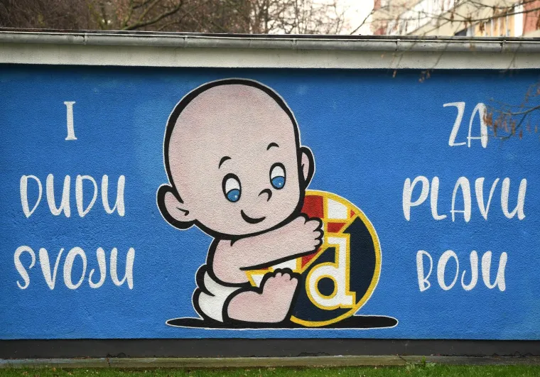  Grafit posvećen Dinamu u naselju Srednjaci
