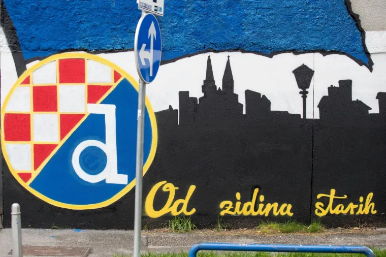 Grafit posvećen Dinamu u Tenjskoj ulici.