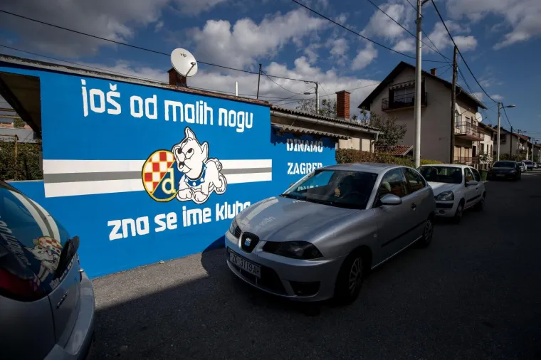 Grafit posvećen Dinamu  u Pasanćevoj ulici.