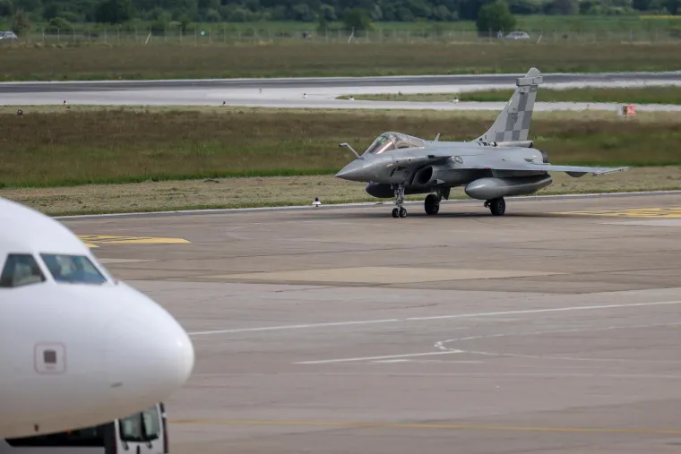 Rafalei paraju nebo iznad Hrvatske, piloti izvode svoju prvu zadaću