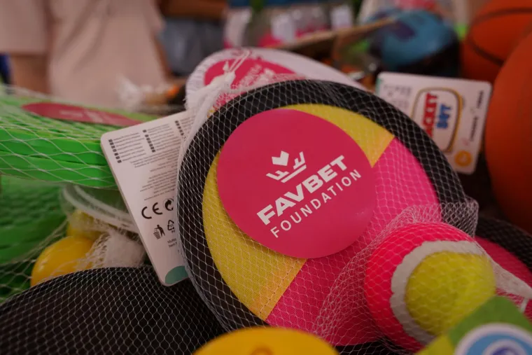 Sportsko &ndash; obiteljskim druženjem za praznik rada Crvena Kalina i Favbet Fundation razveselili brojne Ukrajince