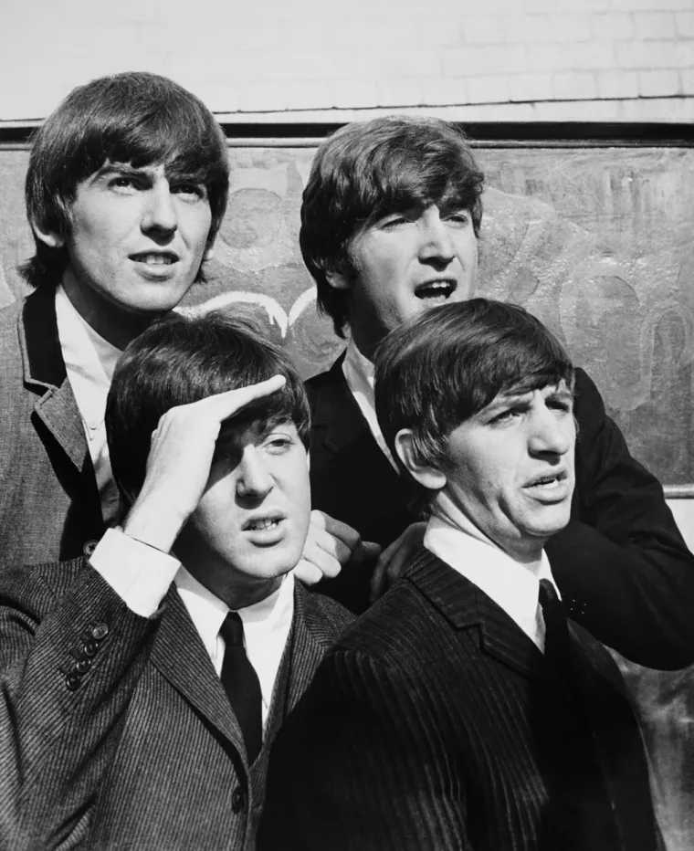 Tijekom blistave karijere The Beatlesa, Harrison je počeo razvijati veliku strast prema orijentalnim instrumentima, što se čuje i u singlu &quot;Strawberry Fields Forever&quot;. Obožavao je indijske religije i stil života te je nerijetko pokušavao indijski zvuk implementirati u pjesme Beatlesa. Već 1968. godine tenzije u legendarnoj grupi postajale su sve veće te je Ringo Starr čak nakratko otišao iz benda.