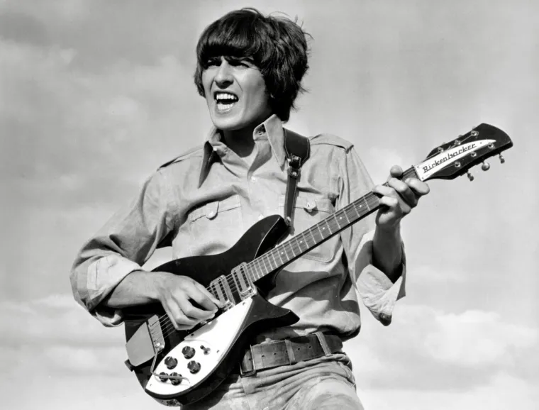 Prije nego što su se The Beatles službeno raspali, Harrison je već objavio dva samostalna albuma. Godine 1970. svi članovi benda imali su svoje projekte, a osim izdanja 1974. nikada više nisu svirali zajedno u originalnom sastavu.