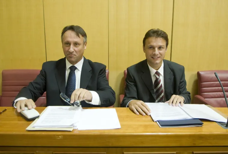 Imamo novi saziv Sabora, prisjetite se tko je žario i palio Markovim trgom dok su Sanader, Kosor i Bebić bili glavni