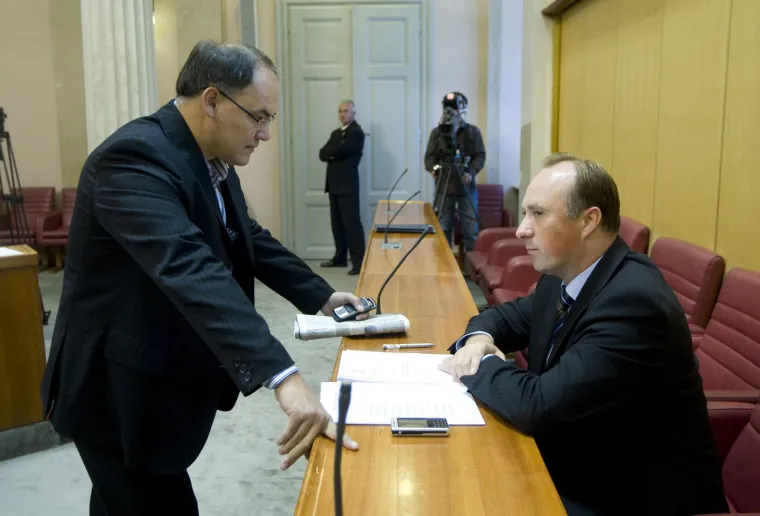 Imamo novi saziv Sabora, prisjetite se tko je žario i palio Markovim trgom dok su Sanader, Kosor i Bebić bili glavni